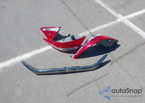 2015 Toyota Camry Se z USA, uszkodzony, nr VIN 4T1BF1FK3FU043685